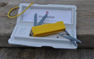 Victorinox Japan Design By Abitax Tokyo Yellow Case Mint With Box Swiss Made 3 Blades 