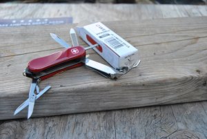 Wenger Nail Clipper Multi Tool Mint With Box and Packaging Red Evo Grip Mod, 16930 Swiss Made