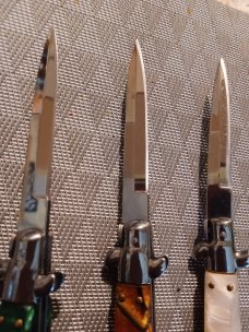 3 Asian stilettos knives 3 Asian stilettos knives