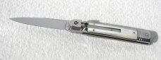 NOS AKC 8" CLASSIC SLIM LEVER LOCK SWEDGE BLADE, GENUINE BRAZILIAN WHITE HORN - MANIAGO ITALY