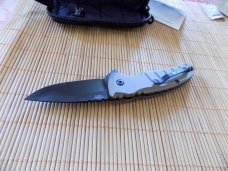 Hoge USA X1-MF-Elishewitz micro flip CPM154 knife with box