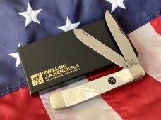 Zwilling J A Henckels Premium 2 Blade Trapper pocket knife with Great Mother of Pearl Handles - NOS Zwilling J A Henckels Premium 2 Blade Trapper pocket knife with Great Mother of Pearl Handles - NOS