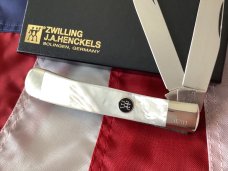 Zwilling J A Henckels Premium 2 Blade Trapper pocket knife with Great Mother of Pearl Handles - NOS Zwilling J A Henckels Premium 2 Blade Trapper pocket knife with Great Mother of Pearl Handles - NOS