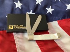 Zwilling J A Henckels Premium 2 Blade Trapper pocket knife with Great Mother of Pearl Handles - NOS Zwilling J A Henckels Premium 2 Blade Trapper pocket knife with Great Mother of Pearl Handles - NOS