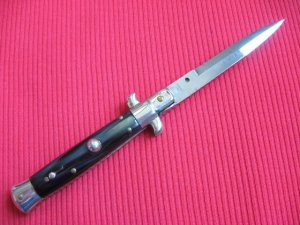Vintage 1950's ROMO Italian STILETTO Horn Picklock Switchblade Knife.