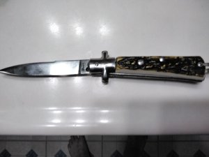 Italian or French Switchblade?