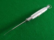 Rizzuto Estiletto WHITE Pearlized Scales 8-5/8" Open MINT