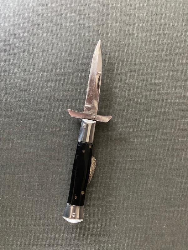 Rare Japanese mini bat wing lock blade. 