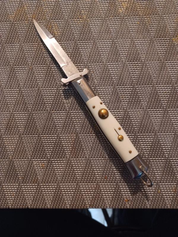 7" Rizzuto Estileto Milano . 7" Rizzuto Estileto Milano .