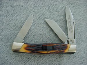 RARE CAMILLUS, NEW YORK, U.S.A., Large Locking, Staglon, Slant Bolsters, Etched Stockman's Knife MIB