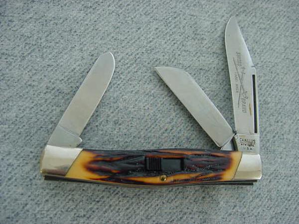 RARE CAMILLUS, NEW YORK, U.S.A., Large Locking, Staglon, Slant Bolsters, Etched Stockman's Knife MIB RARE CAMILLUS, NEW YORK, U.S.A., Large Locking, Staglon, Slant Bolsters, Etched Stockman's Knife MIB