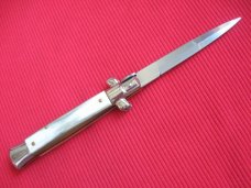 New ITALY INOX 9" BLONDE HORN Bayonet BLADE ITALIAN STILETTO Knife New ITALY INOX 9" BLONDE HORN Bayonet BLADE ITALIAN STILETTO Knife