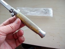 Renzo Beltrame 9 inch Honey Horn Stiletto Bayo Swivel Bolster Brand New Renzo Beltrame 9 inch Honey Horn Stiletto Bayo Swivel Bolster Brand New