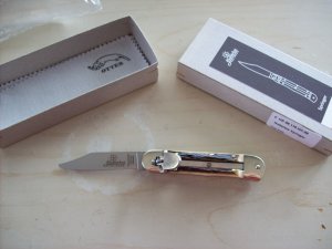 Hubertus Solingen, Germany Small 08 Fat Stag 5 3/4 " Open Lilyput
