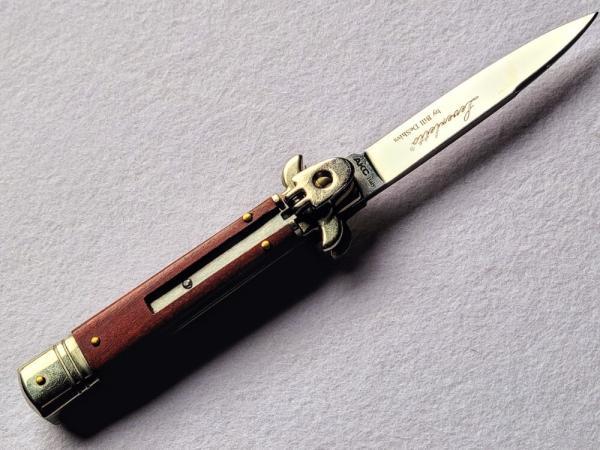 AKC Leverletto 7.75" Leverlock Auto Italian Knife AKC Leverletto 7.75" Leverlock Auto Italian Knife