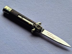 AKC Leverletto 7.75" Leverlock Auto Italian Knife