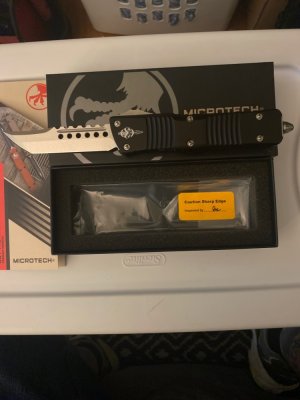 MICROTECH Hellhound COMBAT TROODON Signature series.