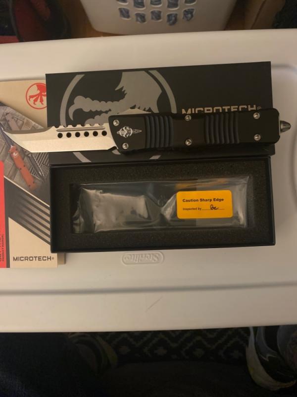 MICROTECH Hellhound COMBAT TROODON Signature series.