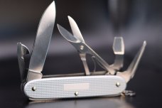 VICTORINOX FARMER X ALOX SILVER 827126 VICTORINOX FARMER X ALOX SILVER 827126