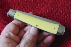 NEAR TO MINT CONDITION CASE XX USA ( NO D0TS ) Pattern # 3254 FLAT YELLOW HANDLES 1965 to 1969 NEAR TO MINT CONDITION CASE XX USA ( NO D0TS ) Pattern # 3254 FLAT YELLOW HANDLES 1965 to 1969
