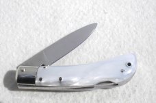 NOS AKC ITALIAN CLASSIC SPEED HUNTER ACRYLIC PEARL - NICKEL SILVER BOLSTERS 