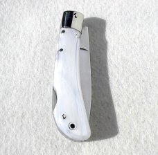 NOS AKC ITALIAN CLASSIC SPEED HUNTER ACRYLIC PEARL - NICKEL SILVER BOLSTERS 