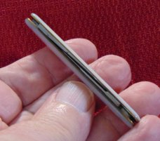 MINT CONDITION CATTARAUGUS CUTLERY CO. LITTLE VALLY N.Y. 20663 PEN KNIFE GEN. PEARL 1886-1963 MINT CONDITION CATTARAUGUS CUTLERY CO. LITTLE VALLY N.Y. 20663 PEN KNIFE GEN. PEARL 1886-1963
