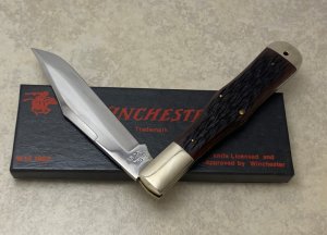 Winchester Trademark USA 1990 Bone 1920 Coke Bottle Folding Hunter Knife in Box