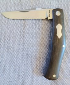 Rhidian Rogue Wave Trapper...OD green canvas micarta. .Cpm154..3.625 cld..red liners..Shield.. slip Rhidian Rogue Wave Trapper...OD green canvas micarta. .Cpm154..3.625 cld..red liners..Shield.. slip