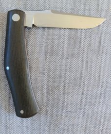 Rhidian Rogue Wave Trapper...OD green canvas micarta. .Cpm154..3.625 cld..red liners..Shield.. slip