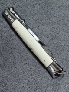 10 3/4" vintage rizzuto estilleto milano step bolster. 