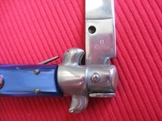 Vintage B Rostfrei Italian 1970's 11" Beltrame Stiletto Switchblade Knife. Vintage B Rostfrei Italian 1970's 11" Beltrame Stiletto Switchblade Knife.