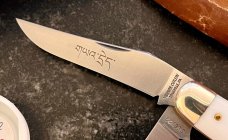 Great Eastern Cutlery Tidioute 888222S Bayou Trapper Yeti Knife, Ivory Acrylic Handle, New (GEC 88) Great Eastern Cutlery Tidioute 888222S Bayou Trapper Yeti Knife, Ivory Acrylic Handle, New (GEC 88)