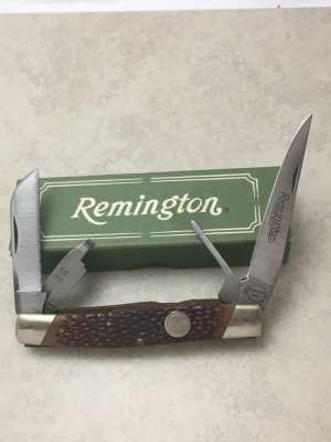 Remington UMC USA One R2 Waterfowl Knife in Box
