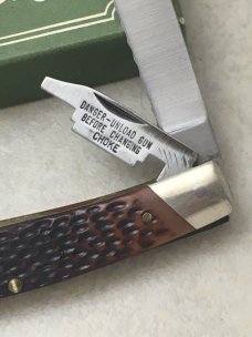 Remington UMC USA One R2 Waterfowl Knife in Box Remington UMC USA One R2 Waterfowl Knife in Box