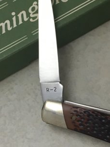Remington UMC USA One R2 Waterfowl Knife in Box Remington UMC USA One R2 Waterfowl Knife in Box