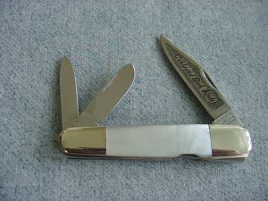 Vintage Parker Cut. Co., Large 4", Etched, American Lockback Whittler Genuine Mother-of-Pearl MIB