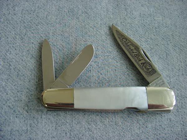 Vintage Parker Cut. Co., Large 4", Etched, American Lockback Whittler Genuine Mother-of-Pearl MIB Vintage Parker Cut. Co., Large 4", Etched, American Lockback Whittler Genuine Mother-of-Pearl MIB