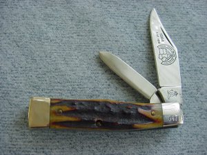 Vintage Queen (crown) U.S.A., 1984 Genuine STAG Handles Gunstock Pattern Pocket Knife 