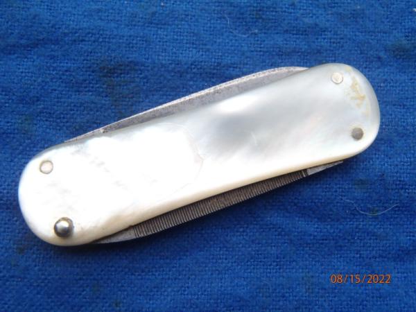Schrade Cutlery Co Walden NY Pearl knife Schrade Cutlery Co Walden NY Pearl knife