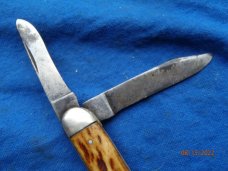 Remington R100B Closed Backspring Bone Knife Remington R100B Closed Backspring Bone Knife