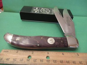 Queen Cutlery Titusville Pa. Birds Eye Maple Folding Hunter Pattern # 39BEM