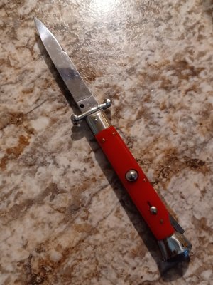 8" Vintage Swinguard. Red Acrylic. 