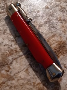 8" Vintage Swinguard. Red Acrylic. 8" Vintage Swinguard. Red Acrylic.