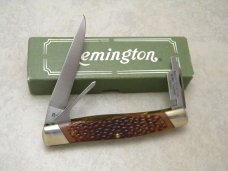 Remington Delrin R7 Turkey Hunter Knife in Box Remington Delrin R7 Turkey Hunter Knife in Box
