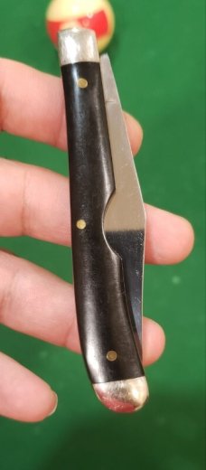 Vintage Queen Steel #12EO USA, Slick Black Easy Open Knife, Q76 Vintage Queen Steel #12EO USA, Slick Black Easy Open Knife, Q76