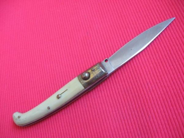 Vintage Italian Indiana Engraved Bolster Button Open/Close Switchblade Knife.