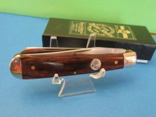 Queen Cutlery Titusville Pa. Walnut Trapper Pattern #19 Queen Cutlery Titusville Pa. Walnut Trapper Pattern #19