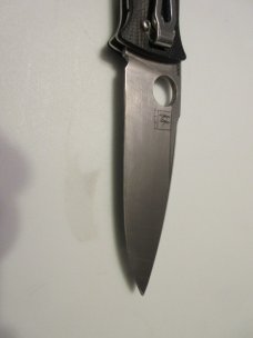 DISCONTINUED BENCHMADE BOB LUM DEJAVOO BM 740 USED