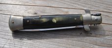 Virginia Inox Italy Horn  8" Open 3 3/4" Flat Ground Blade Guard Close Button Open No Wear 